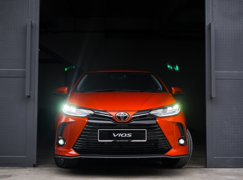 Rộ tin Toyota Vios 2021 sắp ra mắt Việt Nam, Honda City 'toát mồ hồi'