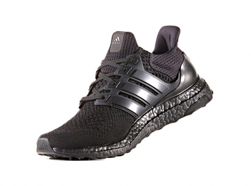 Adidas chuẩn bị mang UltraBOOST 1.0 'Core Black' trở lại