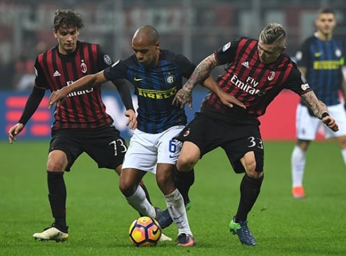 Ghi bàn phút bù giờ, Inter Milan chiến thắng trận derby