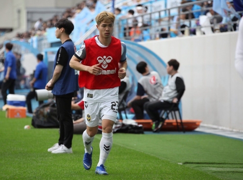 HLV Incheon: 'Ngoài Công Phượng, không cầu thủ ĐNÁ nào có thể thành công ở Hàn Quốc'
