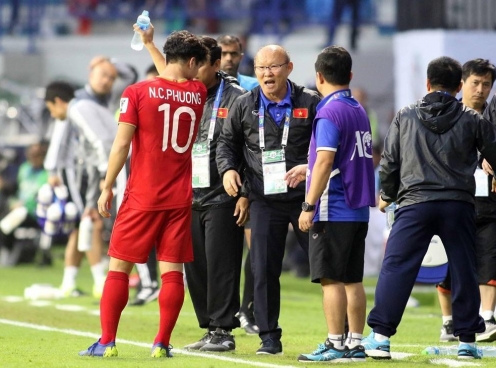 HLV Park Hang-seo: 'Việt Nam cần vươn lên thành đội bóng mạnh châu Á'