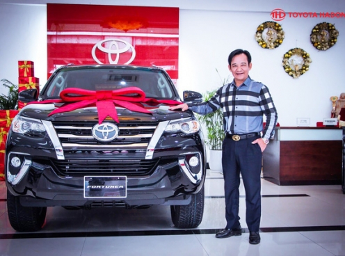 Quang Tèo mua xe Fortuner mới để 'đổi vận'