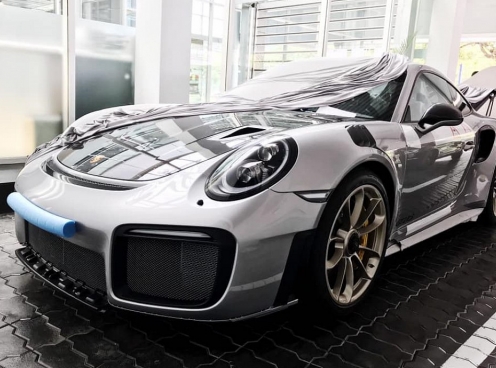 Siêu xe Porsche 911 GT2 RS hơn 20 tỷ đồng xuất hiện tại Hà Nội