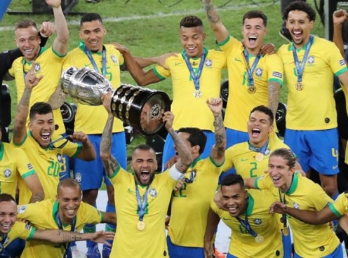 Brazil vs Colombia: Nhà vua thị uy
