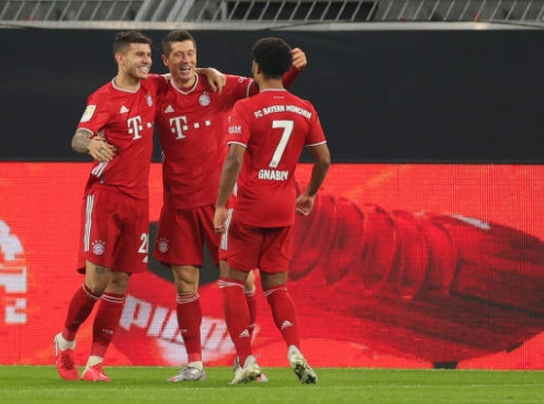 Bayern Munich nhấn chìm Dortmund trong cơn mưa bàn thắng