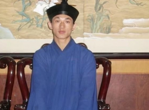 Đạo sĩ phái Võ Đang gây chấn động võ lâm vì thắng võ sĩ Wushu