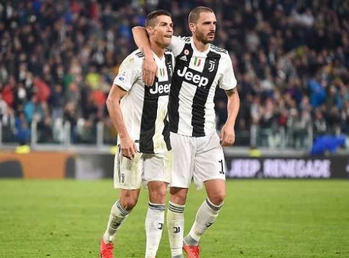 Đội phó Juventus: 'Phải cẩn thận với HLV của Lyon'