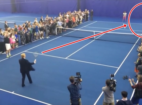 VIDEO: Cạn lời với kỹ năng đánh tennis của Donald Trump