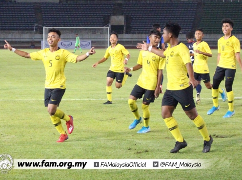Hủy diệt U16 Campuchia, U16 Malaysia đứng đầu bảng J