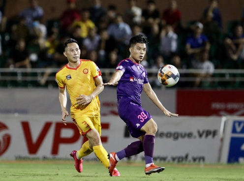 HLV Sài Gòn FC tiến cử người thay thế Trọng Hoàng cho ông Park