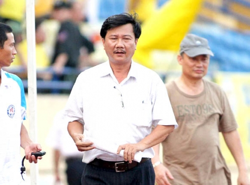 Chủ tịch CLB Quảng Nam: 'V-League phải đá sớm hoặc dừng hẳn'