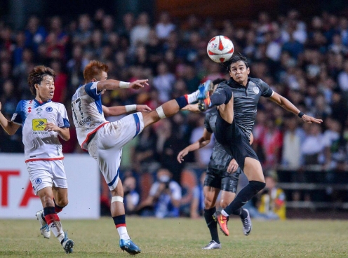 Đả bại Lanexang, Buriram United vô địch Mekong Cup 2016