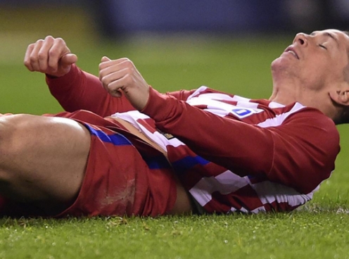 Torres gặp tai nạn: Atletico thông báo trấn an NHM