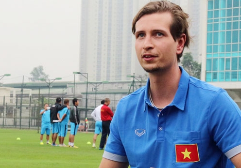 Chuyên gia Đức ấn tượng với bóng đá Việt Nam
