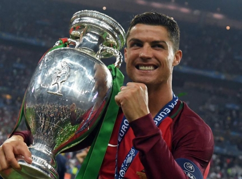 Tin bóng đá HOT 31/3: Ronaldo có cơ hội giành… Copa America