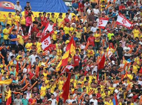 Sân Thiên Trường vỡ òa ngày Nam Định trở lại V-League
