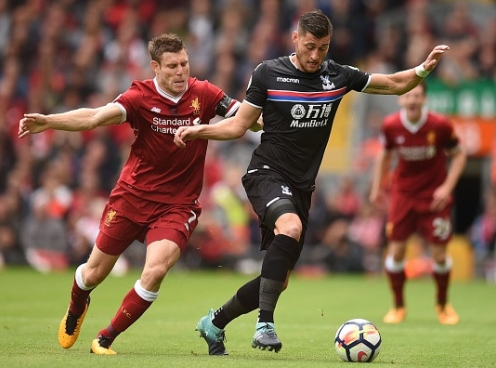 Liverpool chật vật giành chiến thắng đầu tiên tại NHA