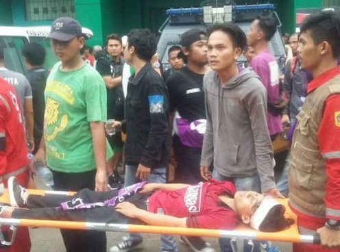 CĐV Indonesia thiệt mạng vì bạo lực ở giải quốc nội