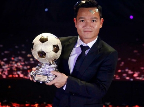 Quả bóng vàng 2018: Quang Hải nhận lá phiếu ‘vàng’