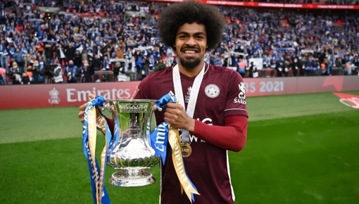 Nhà vô địch FA Cup bay thẳng sang Hà Nội để đấu ĐT Việt Nam