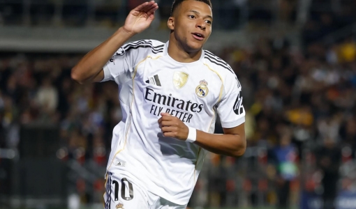 Mbappe tỏa sáng, Real Madrid hạ đẹp Levante để bám sát Barcelona