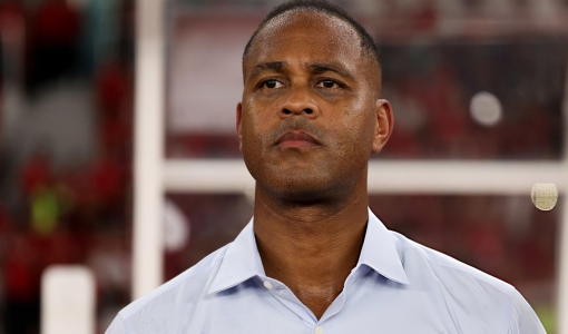 Rời Indonesia, HLV Kluivert có cơ hội tham dự World Cup 2026