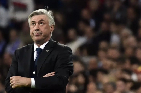 Ancelotti tuyên bố cứng sau trận thua Barcelona