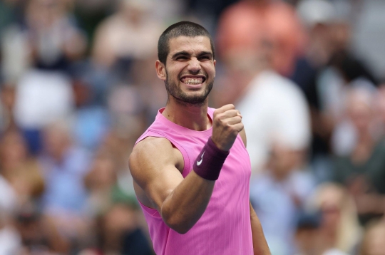 Dự Australian Open 2026, Alcaraz hướng tới cột mốc vĩ đại