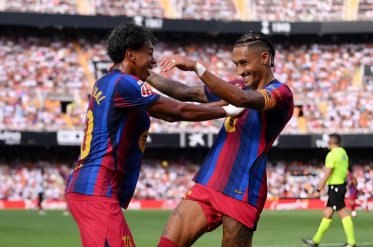 Barca đại thắng 5 sao, độc chiếm ngôi đầu La Liga