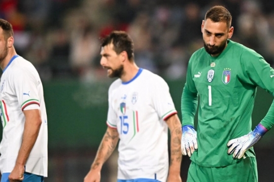 Đội tuyển Italia bất ngờ thua trắng ngày khai mạc World Cup 2022