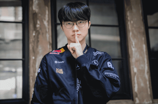 T1 hủy diệt DK, đặt vững ngôi đầu bảng