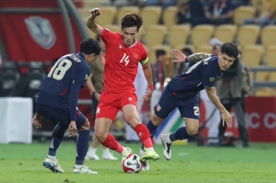Vượt Việt Nam, Thái Lan bất ngờ dẫn đầu AFF Cup 2026