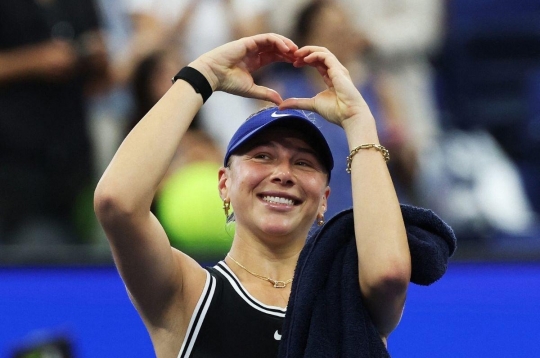 Á quân US Open tự tặng món quà đặc biệt trong ngày sinh nhật