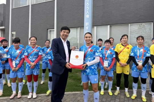 ĐT nữ Việt Nam nhận doping tinh thần trước đại chiến với Thái Lan ở ASIAD