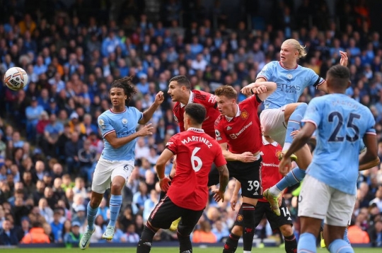 NÓNG: Nội bộ Man Utd 'đấu đá' lẫn nhau sau trận Derby Manchester