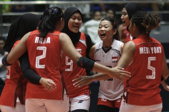 Bóng chuyền Indonesia nhận thưởng lớn sau giải châu Á