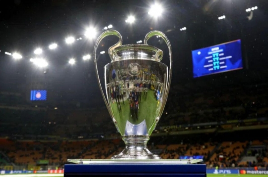 NÓNG: HLV Champions League tuyên bố từ chức chỉ sau trận mở màn