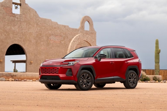 Toyota RAV4 2026 'cháy hàng', xe chưa về đại lý đã có khách đặt mua