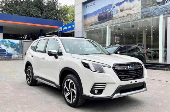 Subaru Forester tiếp tục được giảm giá 'khủng', mức khởi điểm xuống dưới 800 triệu đồng