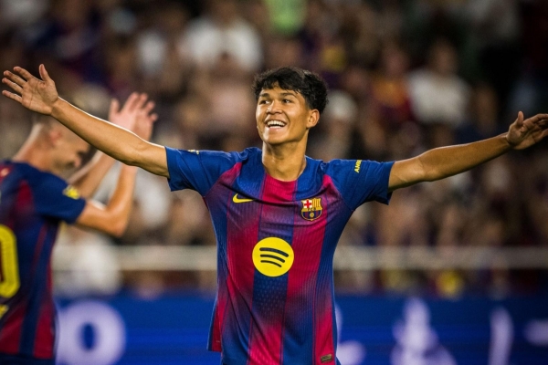 Cầu thủ gốc Philippines tỏa sáng tại Barcelona