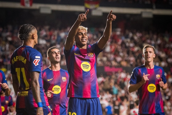 Siêu máy tính dự đoán trận Newcastle và Barcelona: Tỷ lệ vượt trội!