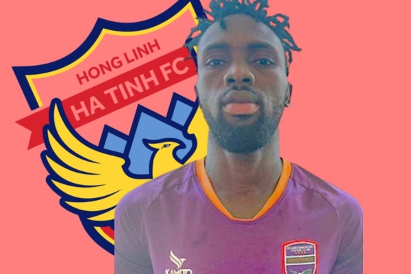 Cựu tuyển thủ Nigeria quay lại Việt Nam chơi bóng