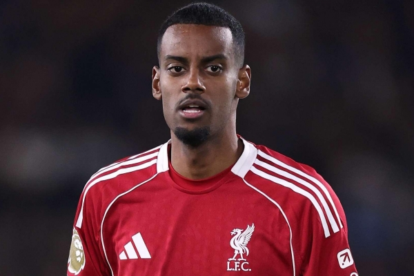 Alexander Isak lên tiếng sau chấn thương nặng