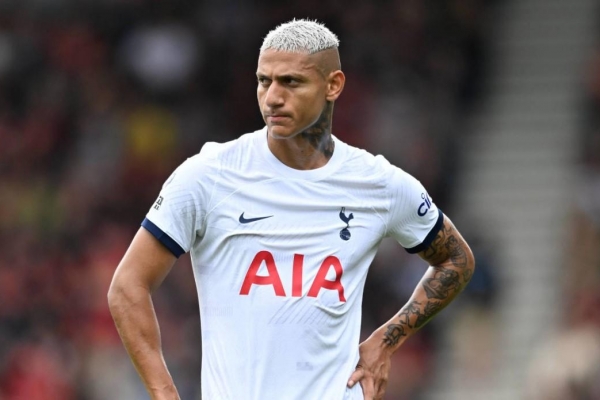 Richarlison gặp 'vận đen' ngay trước đại chiến Tottenham vs Arsenal