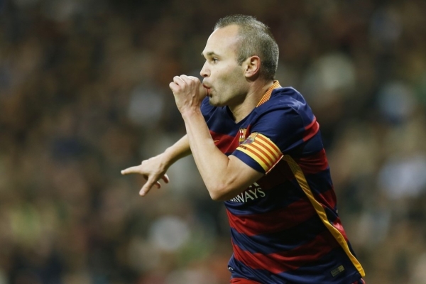 Iniesta nhận vinh dự bất ngờ từ Real Madrid