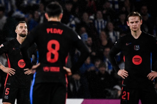 CĐV Barca nổi giận sau trận thua Real Sociedad: 'Một vụ cướp'