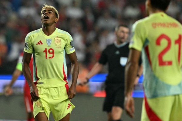 UEFA chính thức lên tiếng sau tranh cãi nảy lửa về Yamal