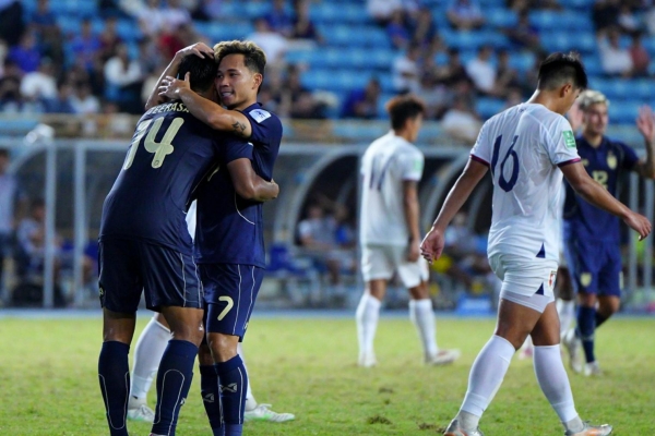 CĐV Đông Nam Á khen nức nở Thái Lan sau chiến thắng hủy diệt