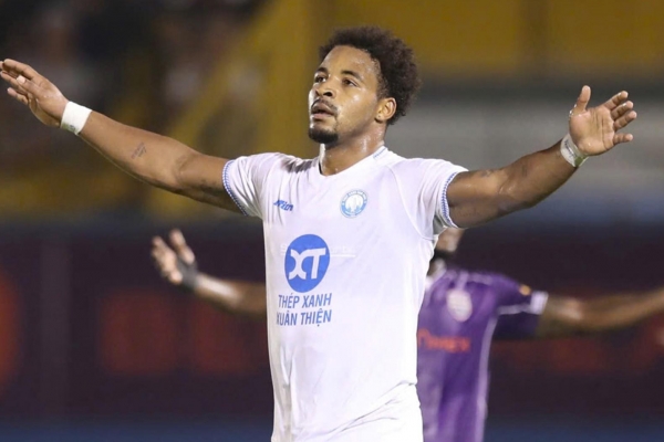 Xuân Son tái xuất V-League