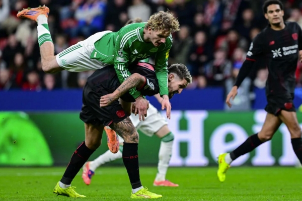 Hàng thủ hớ hênh, Newcastle tự tay phá hỏng trận đấu để đời trước Leverkusen